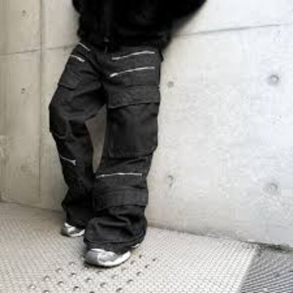 Human Extinction Zip Cargos in Black - Picture 2 of 7